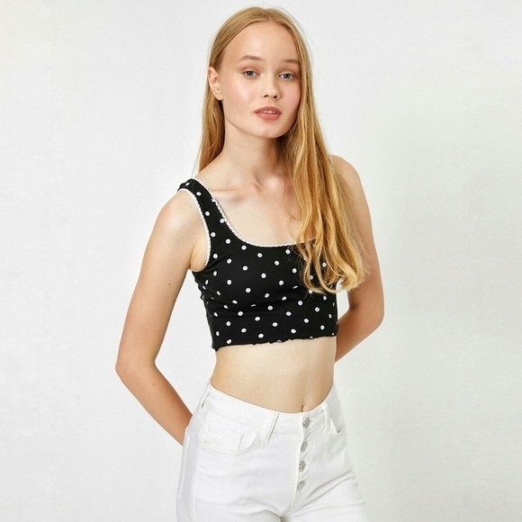 NEW Topshop | Crop‎ Polk dot Tank Top 4 - Picture 1 of 13
